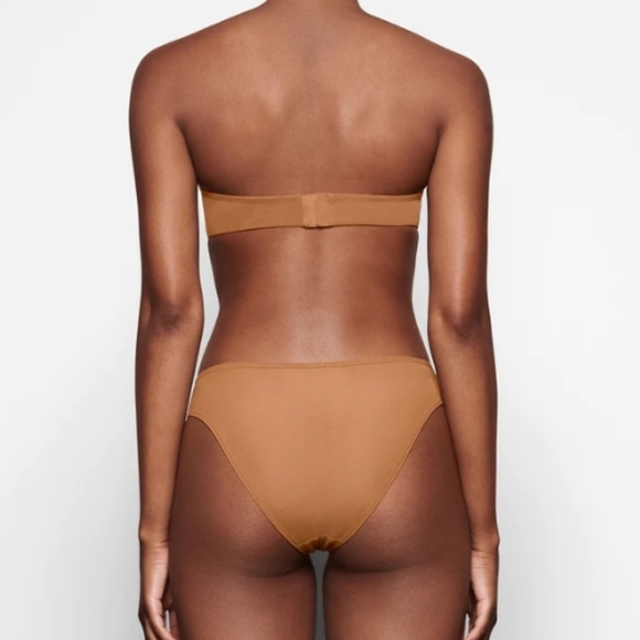 NWT Skims Ultra Fine Mesh Strapless Bra Bronze 36C - Picture 2 of 4